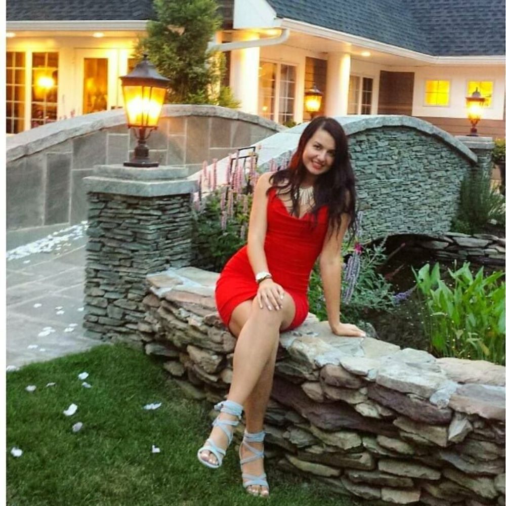 Meet your Posher, Claudia